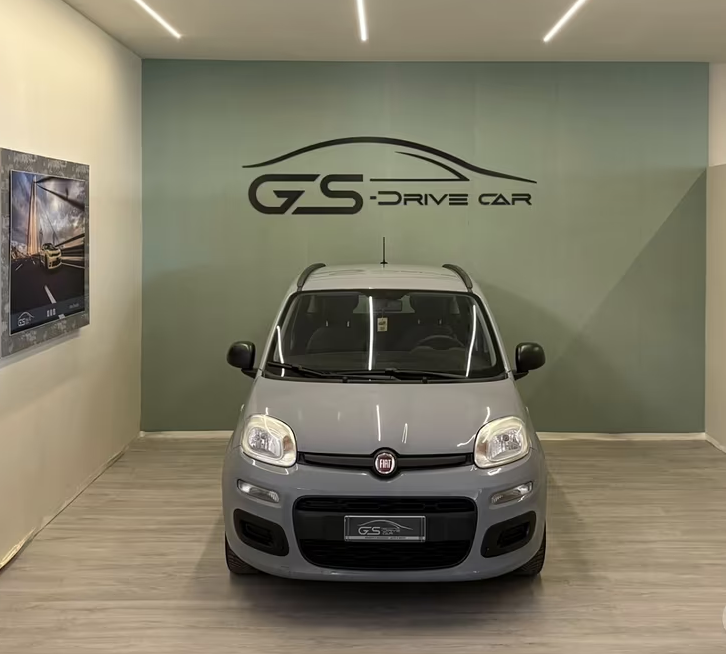 Fiat Panda nello showroom