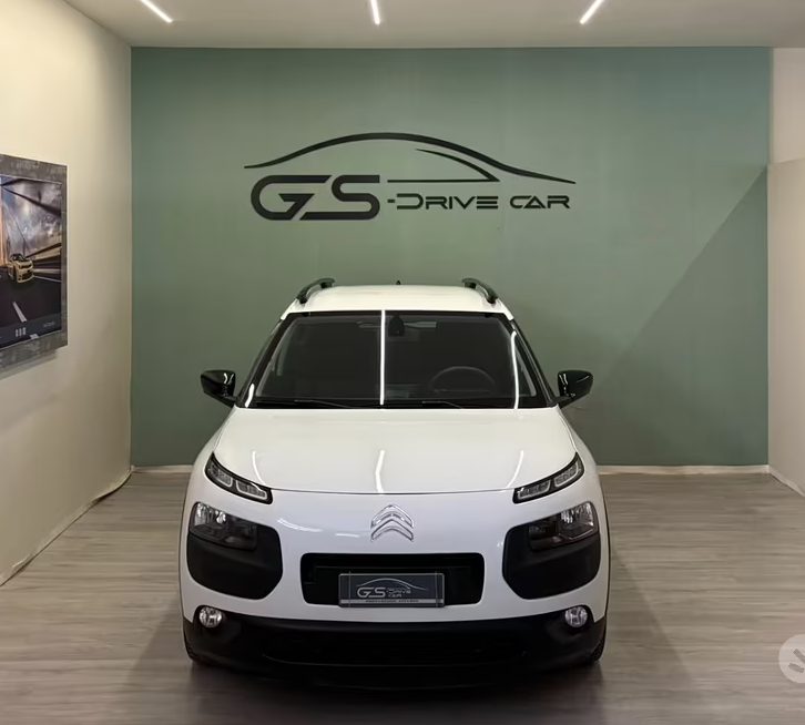 Citroën C4 Cactus nello showroom